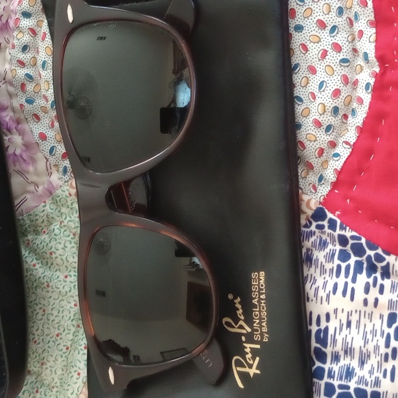 NWOT RAY-BAN Tortoise Shell WAYFARER Sunglasses - Picture 4 of 8